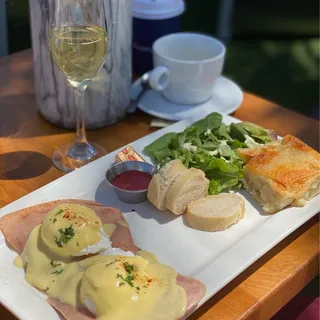Eggs Benedict Breakfast