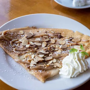 Chestnut Crêpe