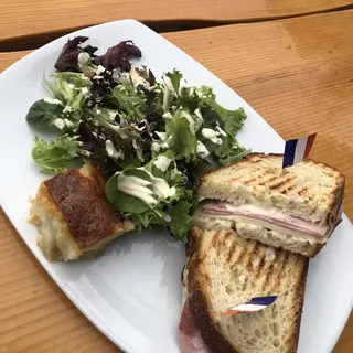 Croque Monsieur Sandwich Lunch