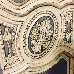 Close up of the armoire!