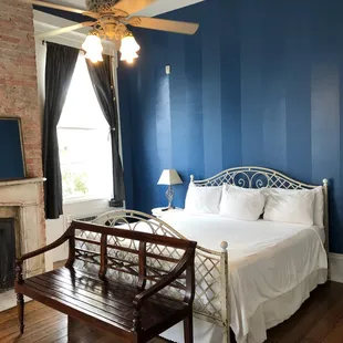 King Bed in Mansion 1:  Charming and Comfortable