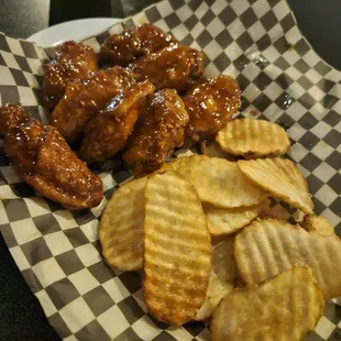 Party Wings