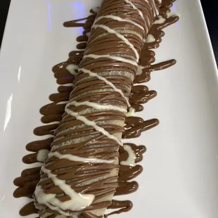 Marshmallow rolled crepe