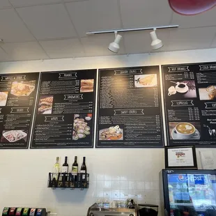 CREPES are fresh and delicious --NEVER A SOGGY CREPE!!