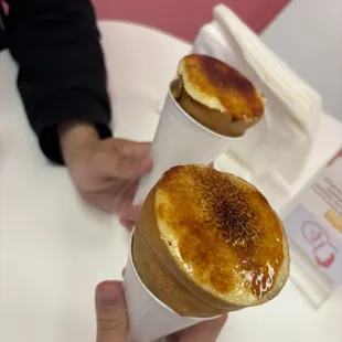 Very Berry &amp; Banana Pudding w Creme Brulee filling