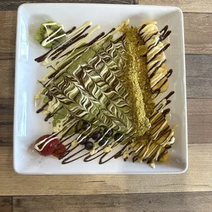 Pistachio Crepe