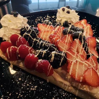 Queen Berry Crepe