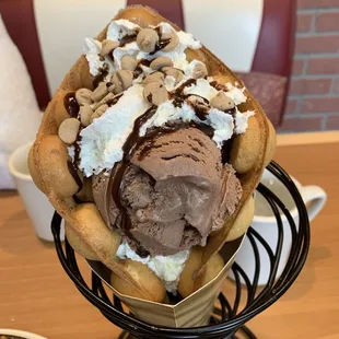 Peanut butter chocolate bubble waffle