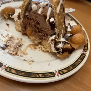 S'more's Bubble Waffle Dessert