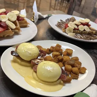 Eggs Benedict