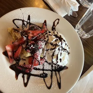 Cinnamon Roll Crepe
