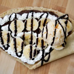 a banana and chocolate dessert