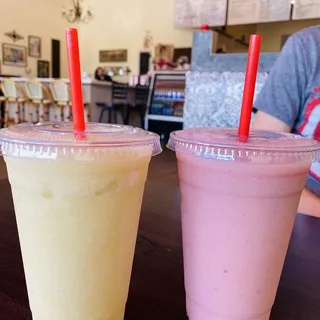 Banana Strawberry Smoothie