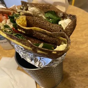 KUAF crepe with chicken and spinach