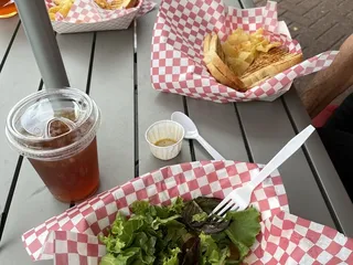 The Cafe On Broadway