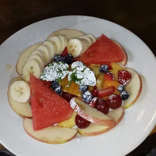 Bowl of Fresh Fruit (seasonal)