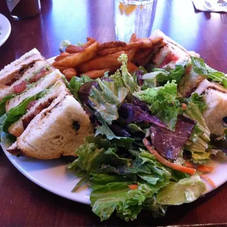 Crepevine Club Sandwich