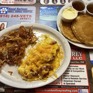 Ham &amp;Cheese omelette w/ extra crispy hash browns, pancakes