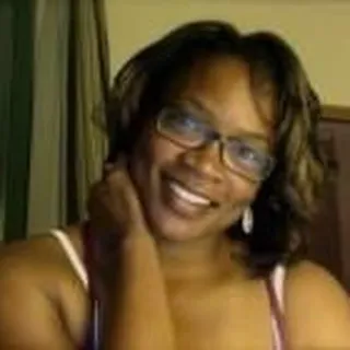 Kelly N.
