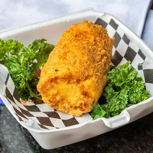 food, bbq wings, fried chicken wings, chicken wings and fried chicken, poultry, chicken wings, chicken, bbq chicken, fried chicken