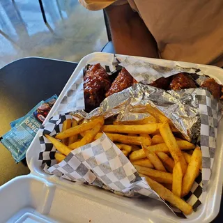 Wings with Fries