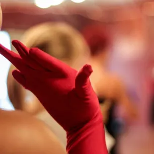 New Orleans School of Burlesque - Burlesque Top to Bottom class