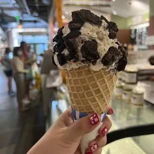 salted caramel chocolate pretzel ice cream topped with oreos