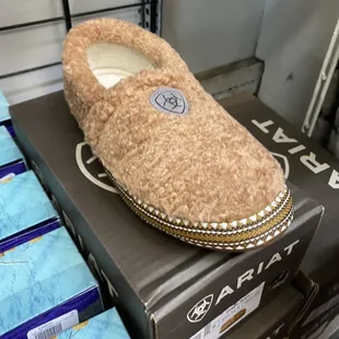 Ladies Ariat slippers