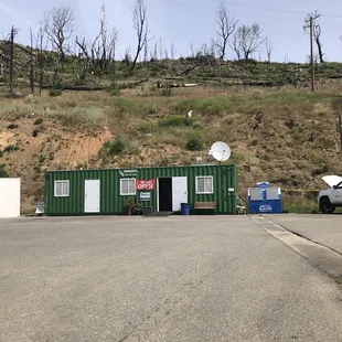 Small temporary store