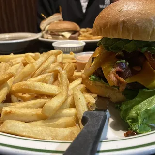 Avocado Bacon Cheese Burger