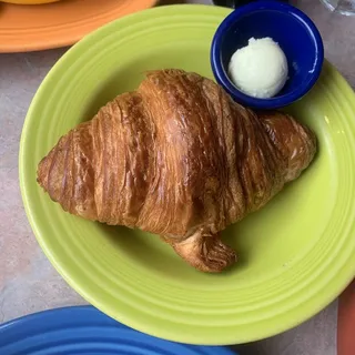 Fresh Buttery Croissant