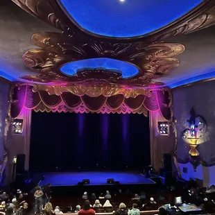 Crest Theatre
