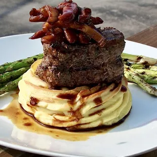 Crestwood Bistro