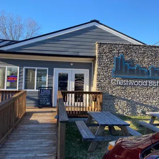 the entrance to the restaurant