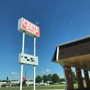 Crete Inn sign