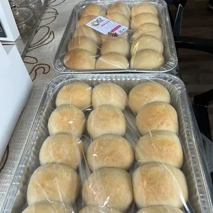 Absolutely delicious yeast rolls! Not one was left!