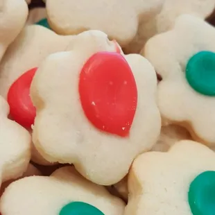 For a unique taste unlike any other, satisfy your sweet tooth with this delectable cookie with salty and sugary goodness! Dew Drops!