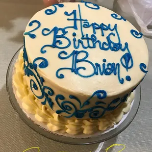 Very well decorated cake!