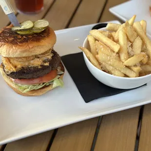 Jalapeño Popper Burger