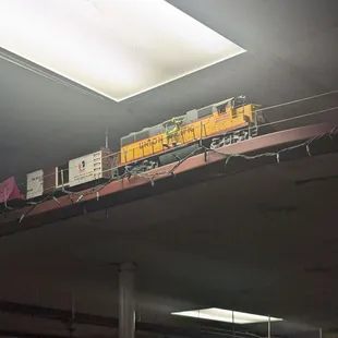 There&apos;s a train!