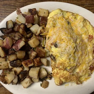 Bacon, Tomato, Turkey and Cheese Omelet