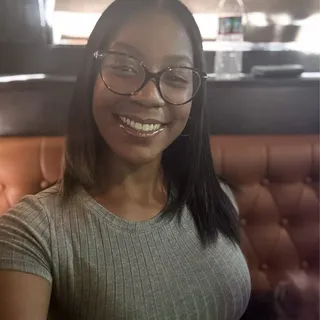Niasha D.
