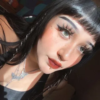 Lesly G.