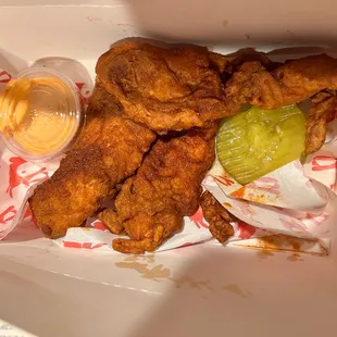 3 Tenders - &apos;hot&apos; heat level is good. I got full off of 2 tenders and some fries.