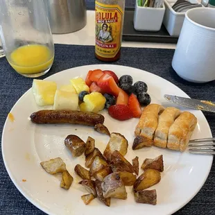 Breakfast buffet at Crimson Cafe