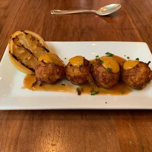 BLUE CRAB &amp; CORN BEIGNETS