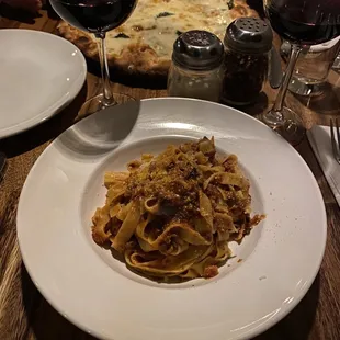FETTUCCINE BOLOGNESE