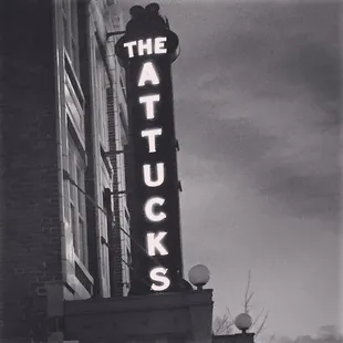 Current day B&amp;W w/ storm clouds and marquee lights on