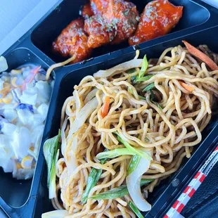 Boneless Chicken Yakisoba Lunch Combo