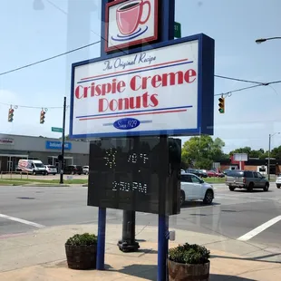 Crispy Creame Donuts